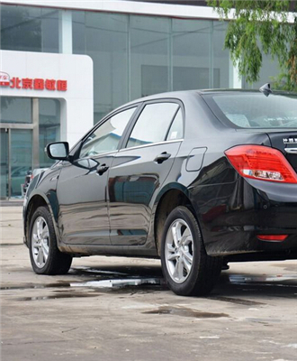 比(bǐ)亞(yà)迪德蘭(lán)黑色汽車漆(qī)效果展(zhǎn)示 比亞迪德蘭黑