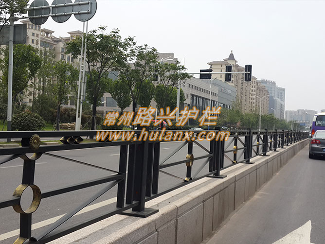 花（huā）式護（hù）欄