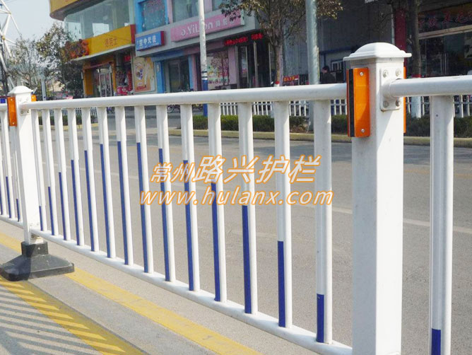 經濟型（xíng）護欄