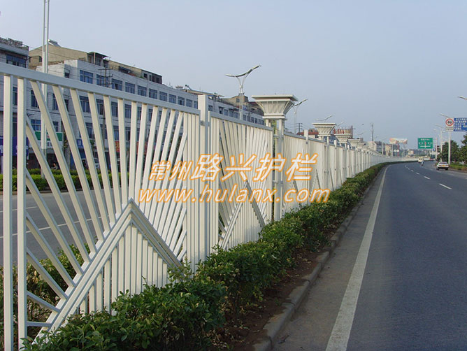 鋅鋼草坪護（hù）欄